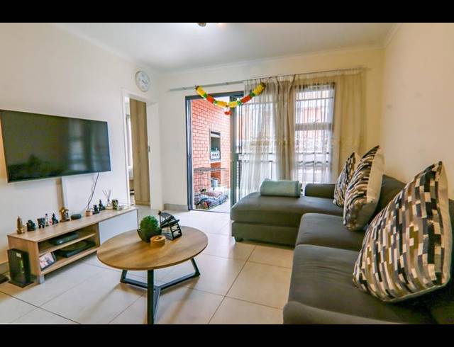 3 BEDROOM APARTMENT FOR SALE IN GOLDEN FIELDS ESTATE